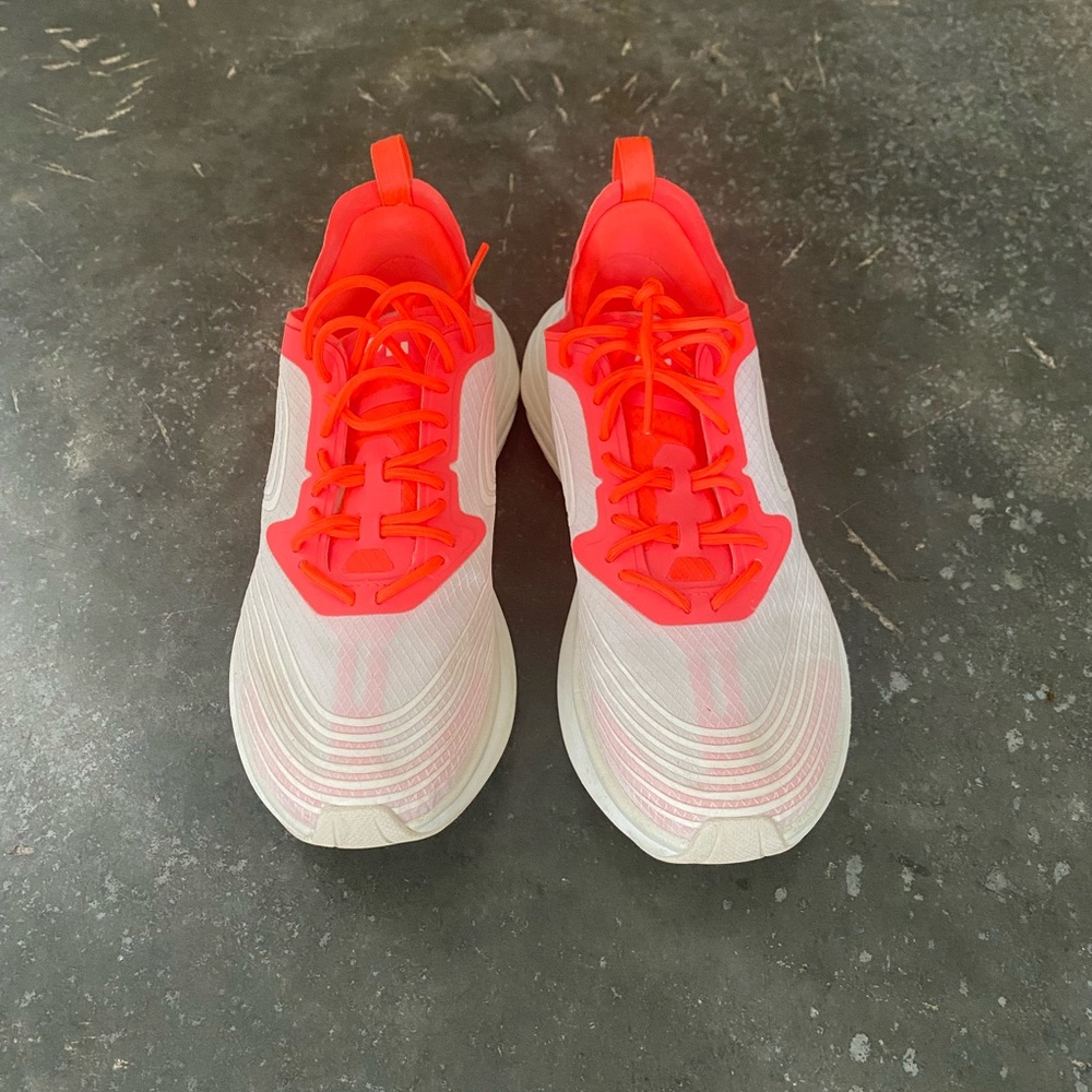APL Streamline cushioned running shoes sneakers
